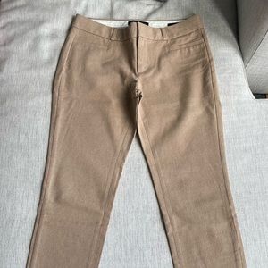 Banana republic beige skinny Sloan pant size 0 petite